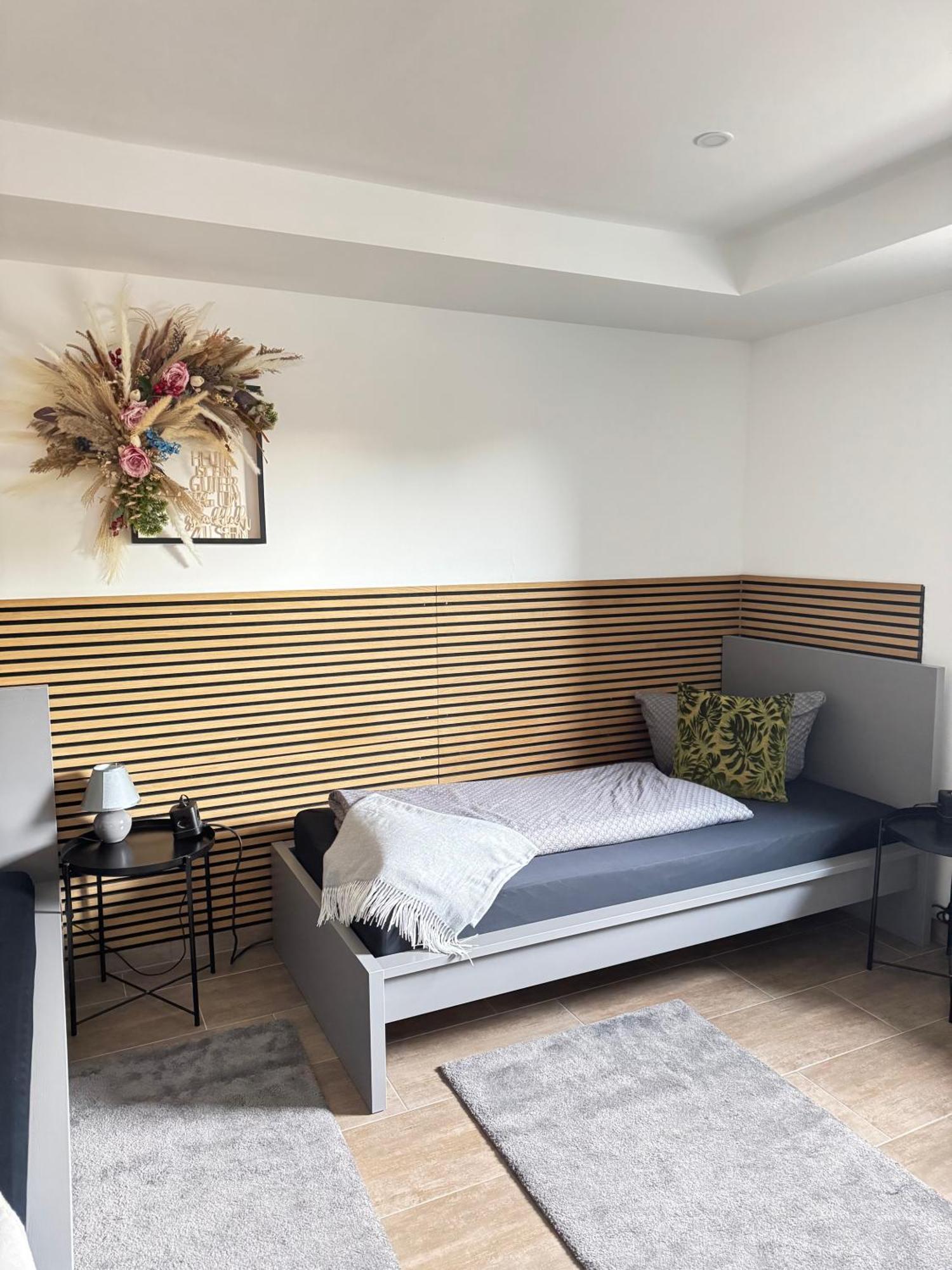 Tiger Apartment 2 ซินส์ไฮม์ ภายนอก รูปภาพ